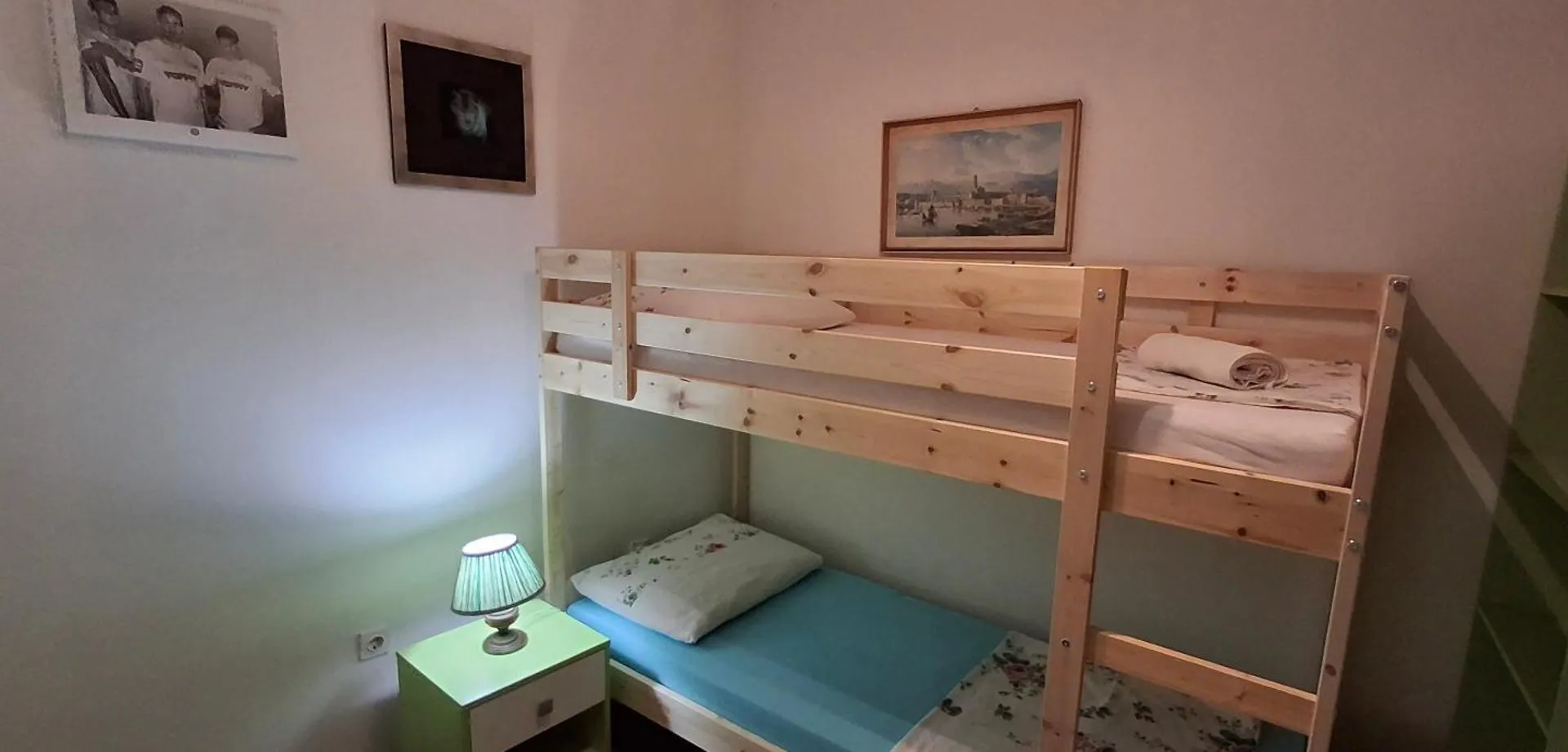 Old Town Sole Apartment Split 0*,